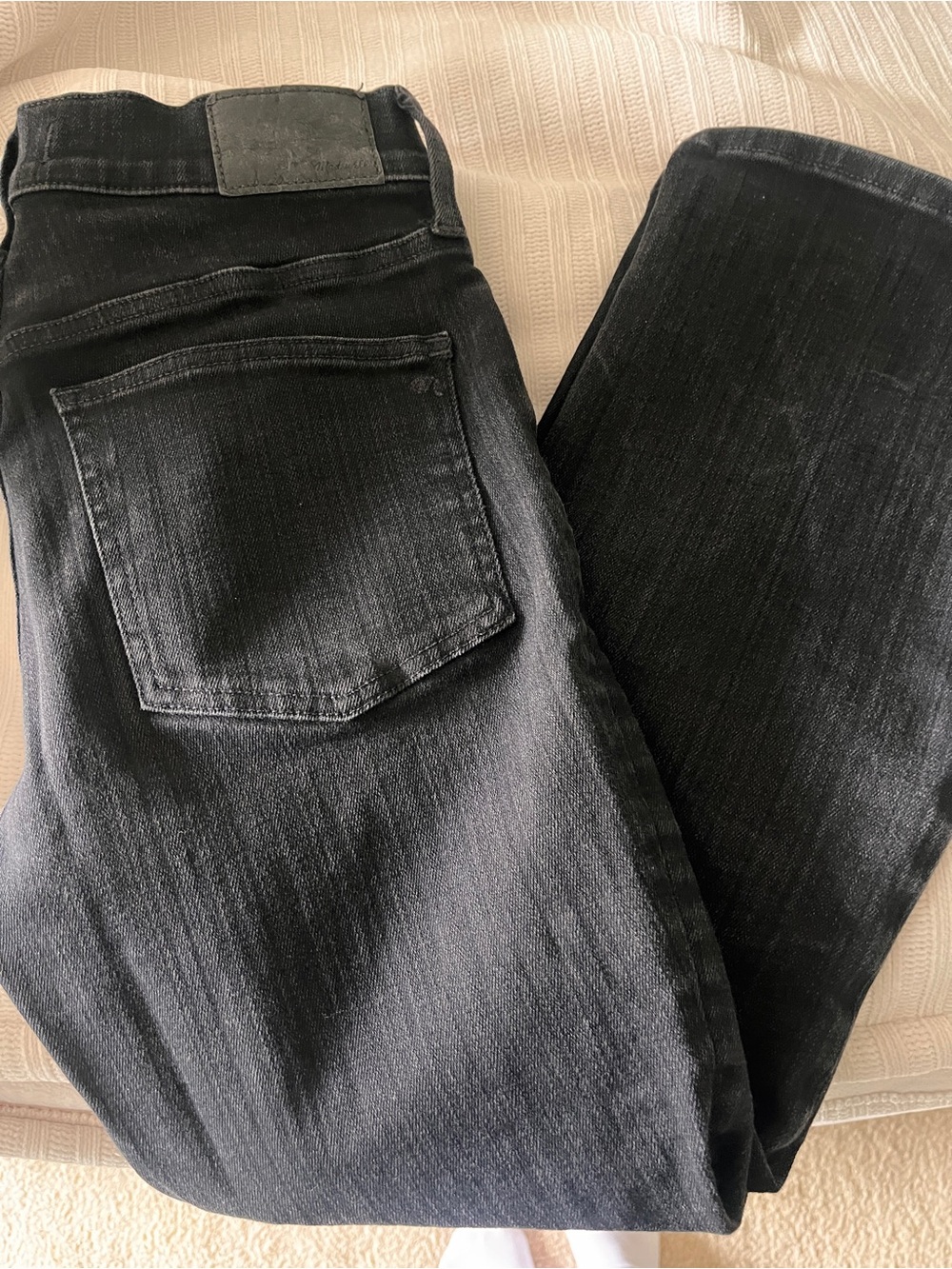Madewell Mid Rise Kick Out Crop Black Denim Jeans